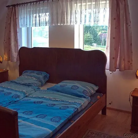Dom Nad Jeziorem Blanki Suryty
